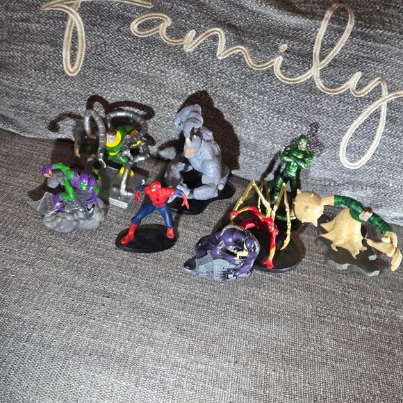 Lot Of 8 Disney Marvel Cake Topper Characters As Shown - Picture 1 of 7
